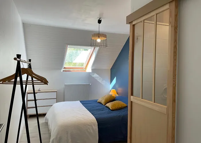 Maison L\'Aiguille - 2 Appartements, 5 Chambres Et Table D\'Hotes Au Pied De La Montagne A La Station De Laye