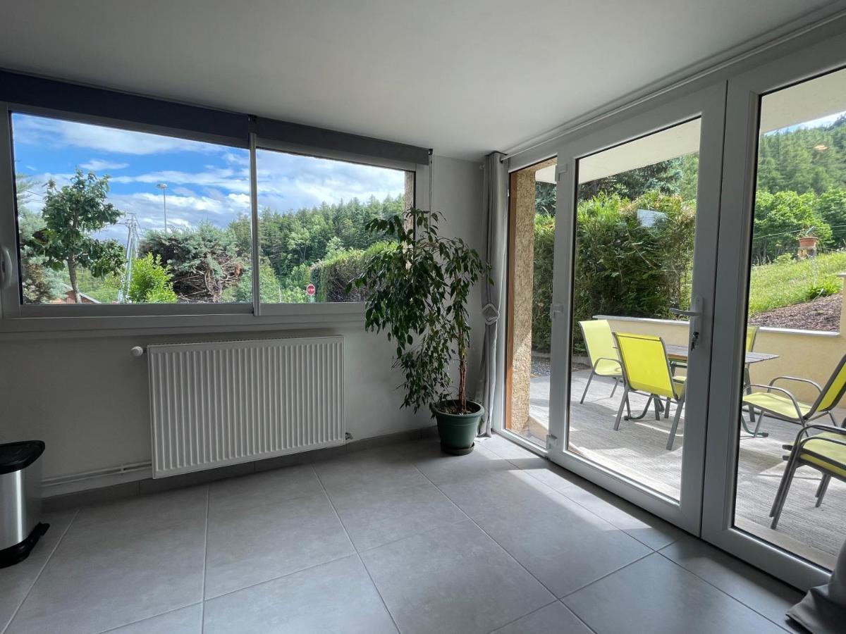 Apartment Maison L'aiguille: Mountain Retreat With Guest *