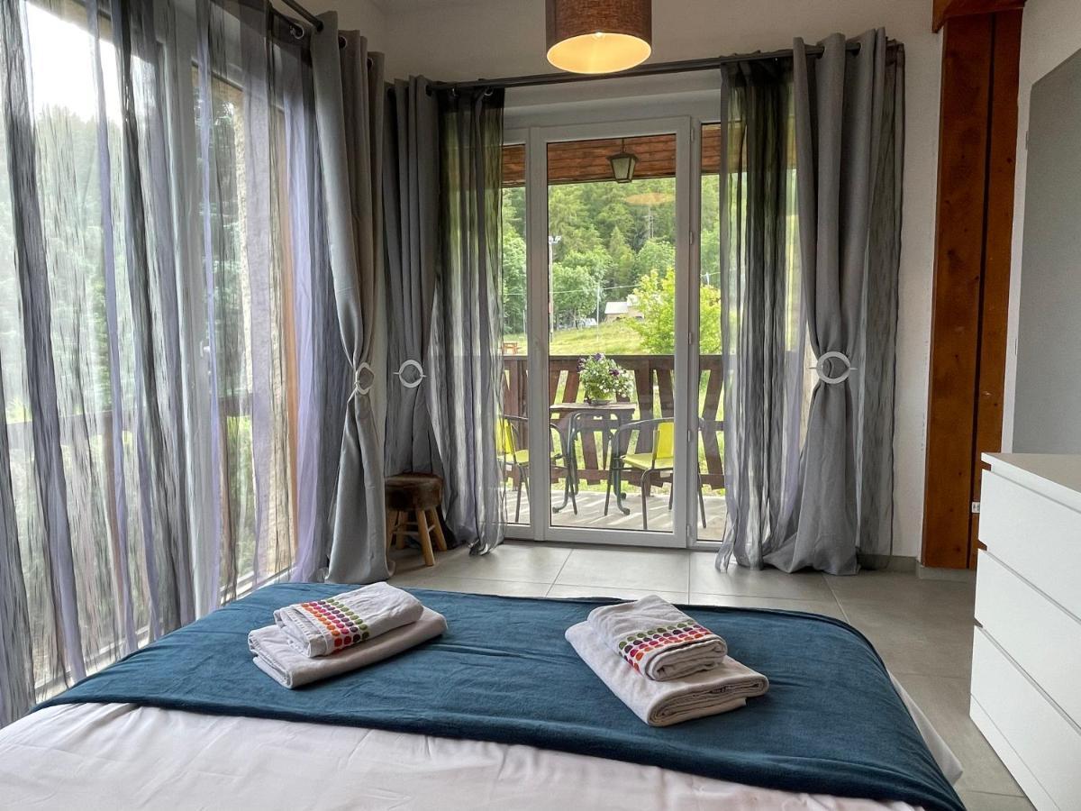Apartment Maison L'aiguille: Mountain Retreat With Guest Laye