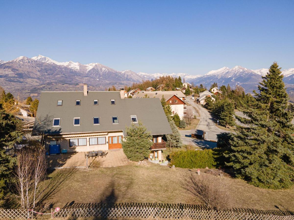 Maison L'aiguille: Mountain Retreat With Guest Apartment *