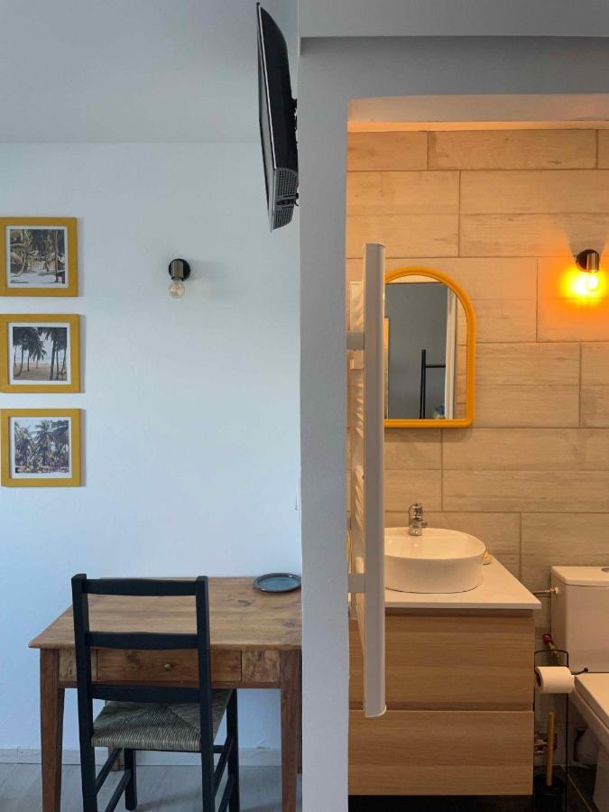Maison L'aiguille: Mountain Retreat With Guest Apartment