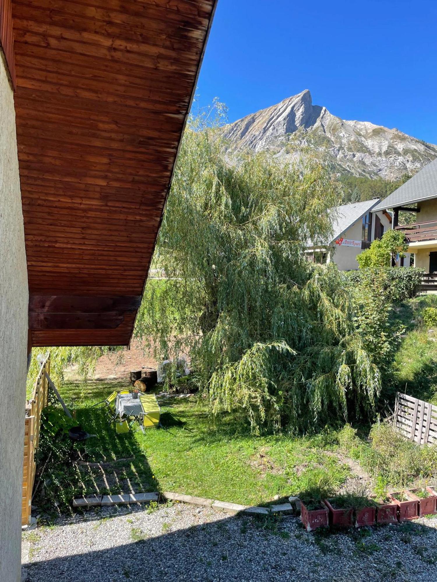 Maison L'aiguille: Mountain Retreat With Guest Apartment *