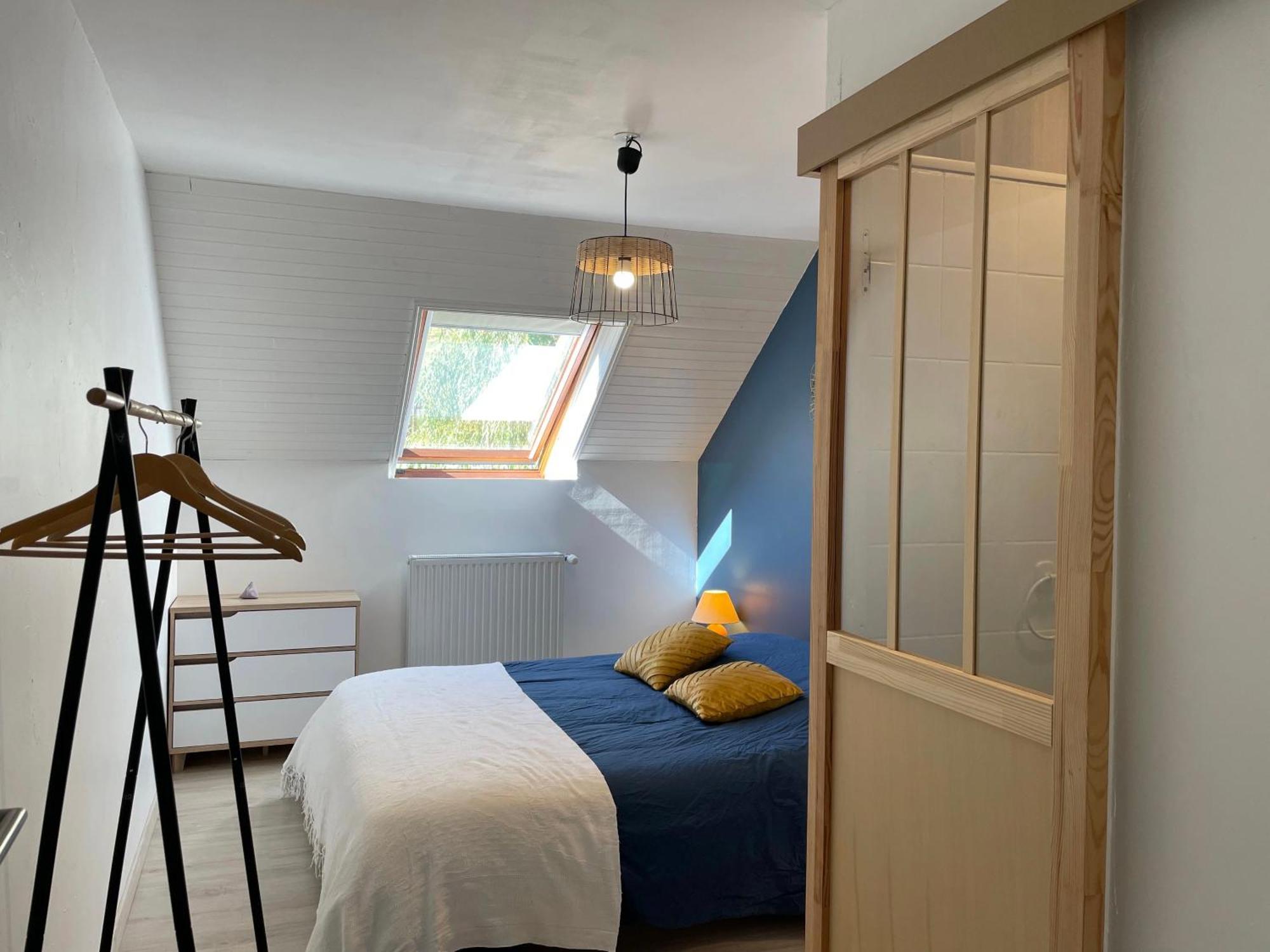 Maison L'aiguille: Mountain Retreat With Guest * Laye