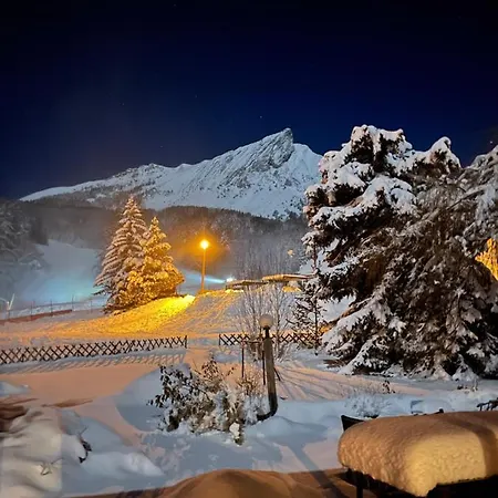 Maison L'Aiguille: Mountain Retreat with Guest Apartments Laye Exterior photo