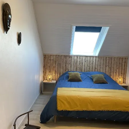 Maison L'Aiguille: Mountain Retreat with Guest Apartments Laye Exterior photo
