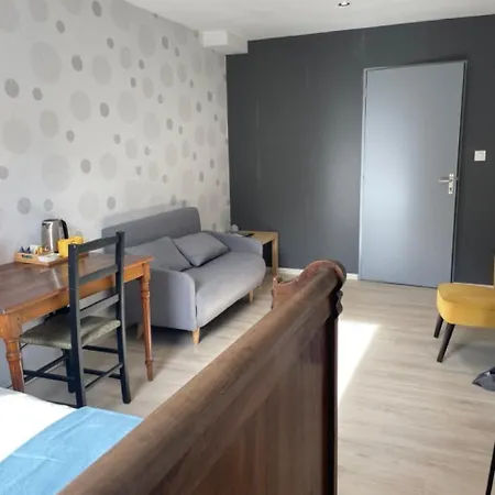 Maison L'Aiguille: Mountain Retreat with Guest Apartments Laye Exterior photo