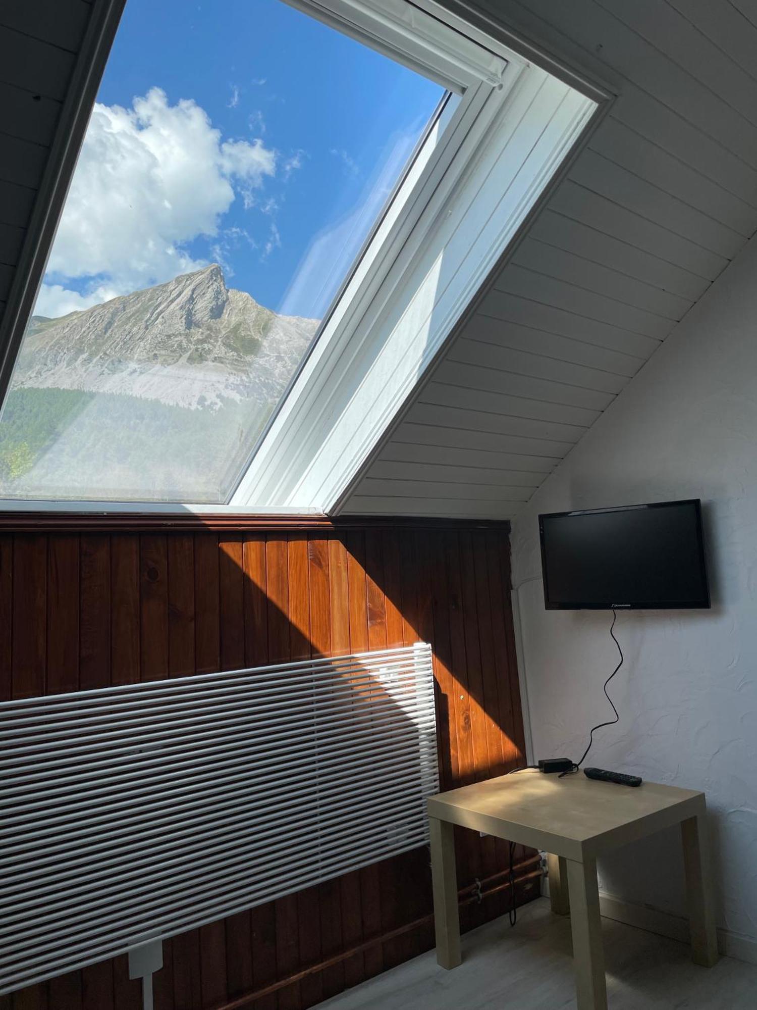 Maison L'aiguille - 2 Appartements, 5 Et Table D'hotes Au Pied De La Montagne A La Station De * Laye