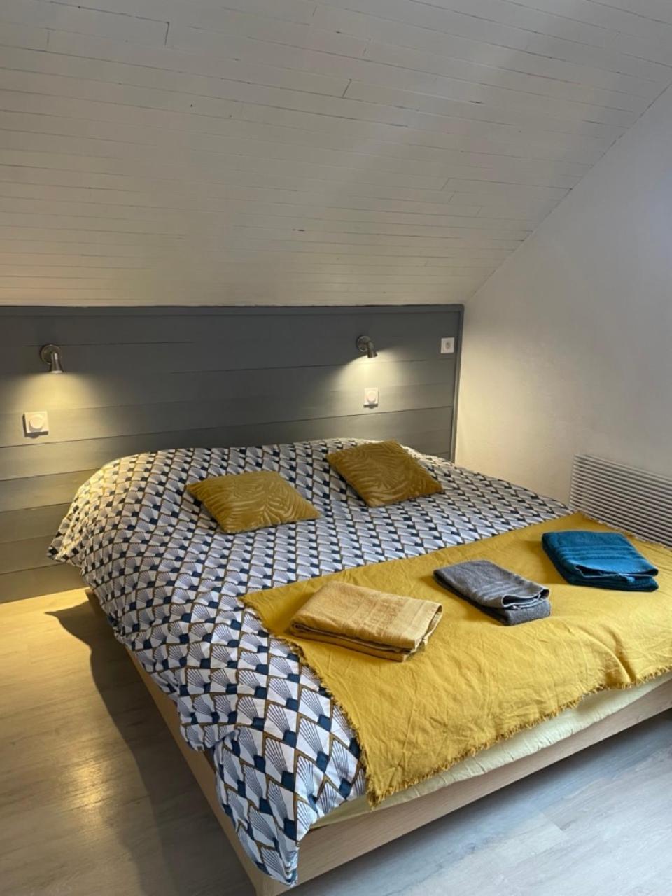 Maison L'aiguille - 2 Appartements, 5 Et Table D'hotes Au Pied De La Montagne A La Station De Apartamento